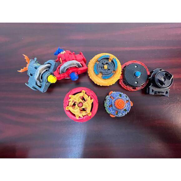 Beyblades Huge Lot Launchers Spinner Ripcords Hasbro Tomy - Picture 3 of 4